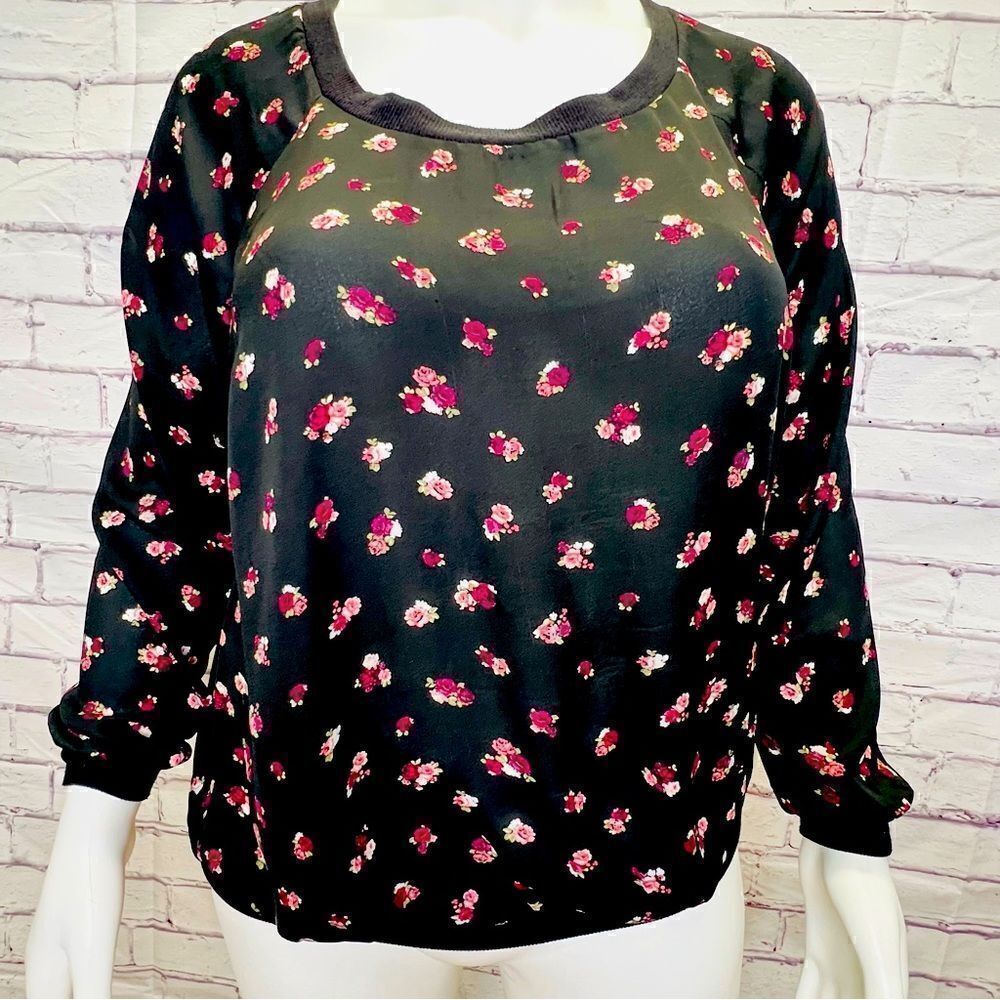 TORRID FLORAL PULLOVER BLOUSE 1X